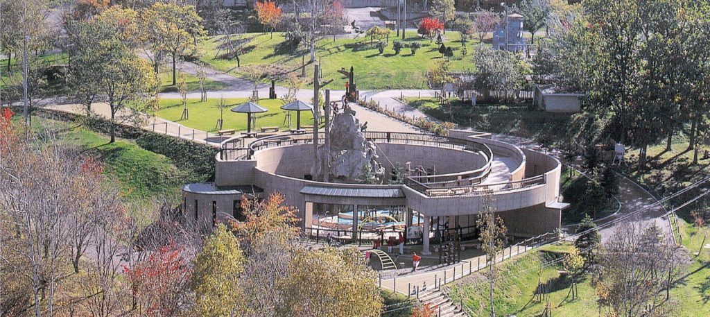 旭山動物園サル山